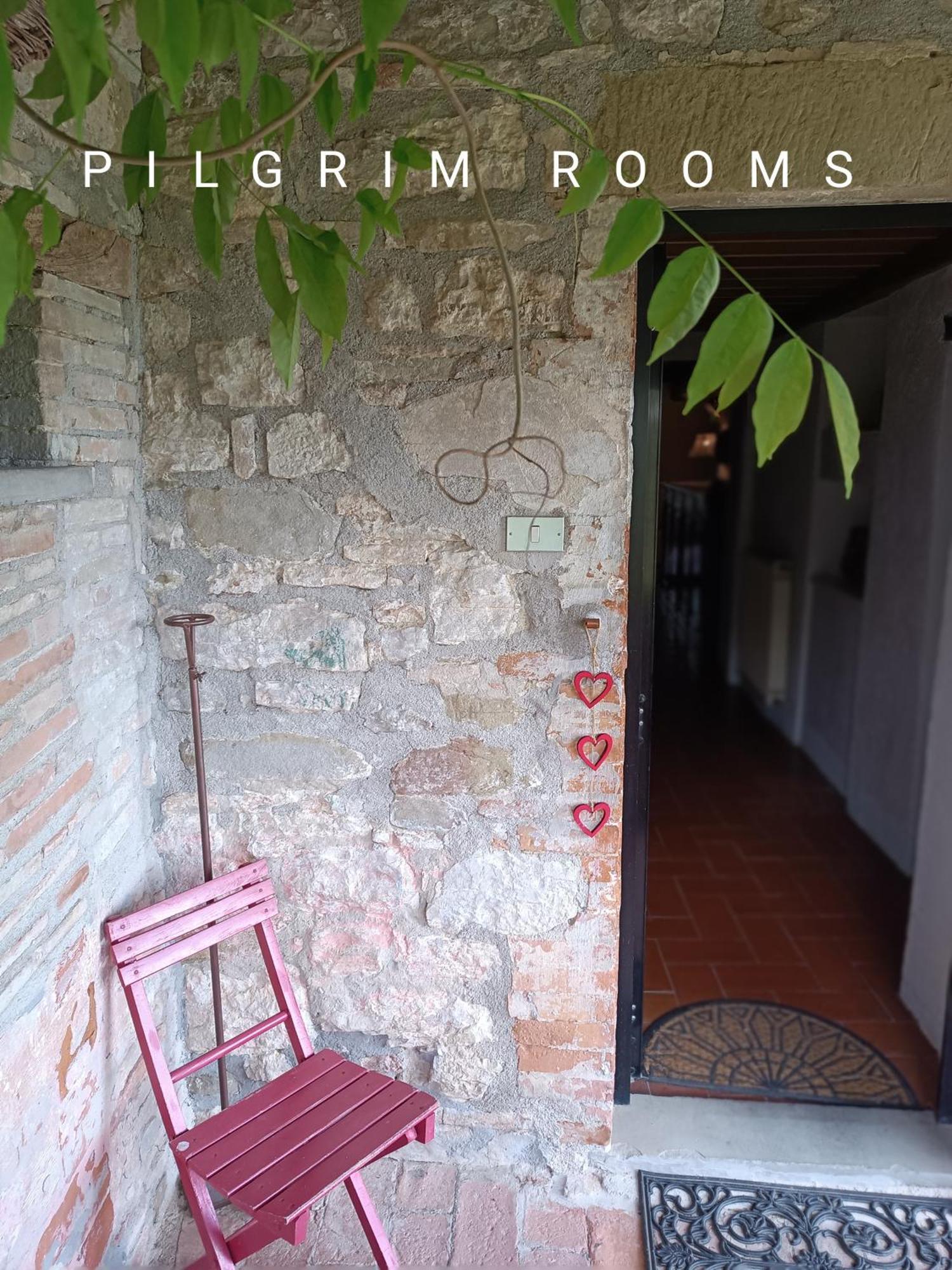 Pilgrim Rooms Губбио Экстерьер фото
